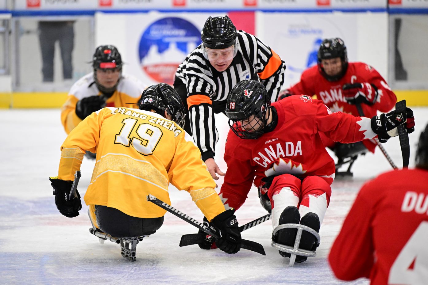Thrilling Finish: Canada Beats USA 3-2 in Overtime Championship